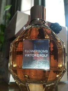 Viktor&Rolf Flowerbomb Perfume