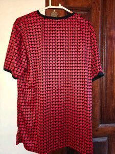 Men's Red and Black T-Shirt