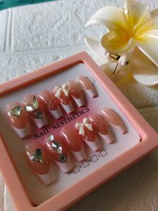Cute French Tip Press On Nails 🤍