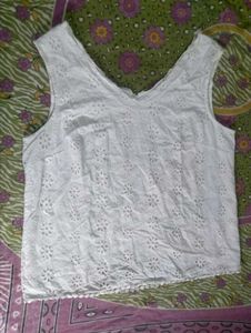 Chic White Eyelet Sleeveless Top