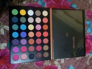 35 Different Colour Eyeshadow Palette