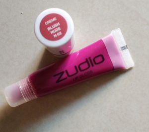 Combo Of Lipstick And Lip gloss!