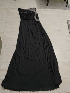 Elegant Black One-Shoulder Embellished Maxi Dress