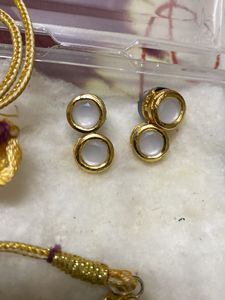 Unique white Kundan minimal necklace