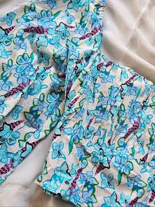 Floral Top (dressberry)