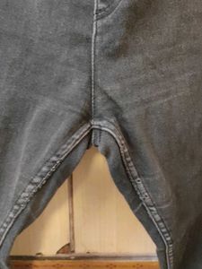 Comfortable Black Denim Jeans