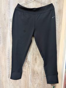 Nike Black Capri Leggings