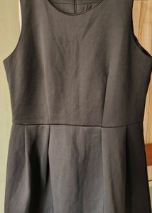 Black Sleeveless Dress
