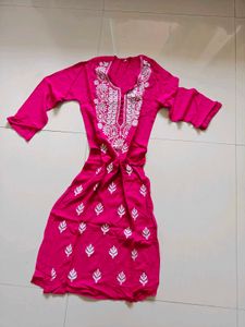 Beautiful Pink Embroidered Kurta