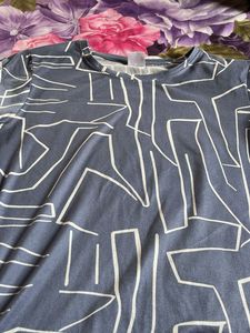 Stylish Geometric Print T-Shirt