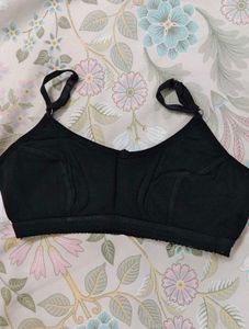 women Innerwear Black Bra &amp; White Camisole combo