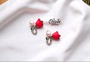 Red Rose Pearl Earrings