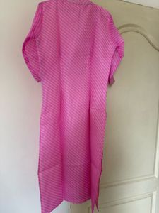 Beautiful Pink Leheriya Kurta
