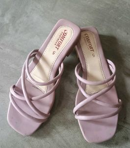 Chic Pink Strappy Flat Sandals