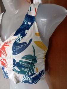 V-Neck Tropical Print Crop Top