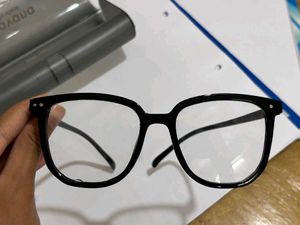 SAVANA black frame glasses