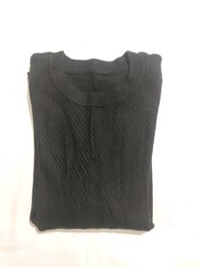 Chic Black Ribbed Long Sleeve Top