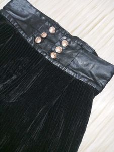 High-Waisted Black Velvet Wide-Leg Pants