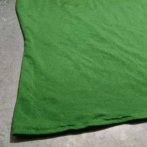 strchabale bodyfit solid green top 🍏