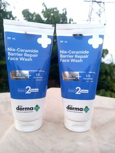 2 Pack ❤️ Nia-Ceramide Barrier Repair Facewash 💙