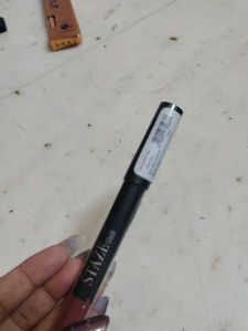 Staze Matte Lipstick Crayon