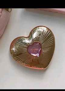 Heart-Shaped Compact Makeup Case