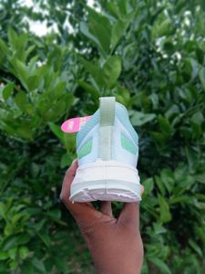 Xplore White &amp; Green Sneakers