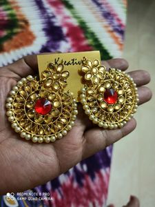 1+1 Traditional Ear Ring Combo In Golden &amp; Red Col