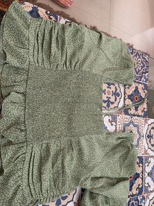 Chic Green Floral Ruched Top