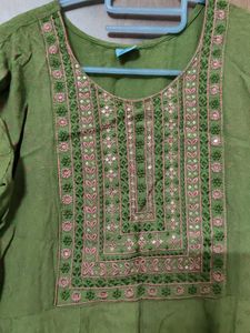 Green Embroidered Kurta with side pocket