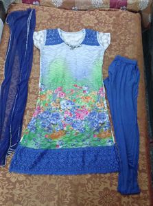Beautiful Floral Kurta leggings Set with Dupatta