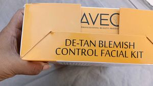 Javeo De-Tan Blemish Control Facial Kit