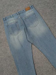 Yousta Light Wash Denim Relaxed Fit Jeans