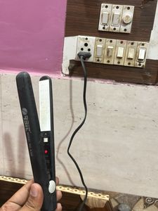 Straightner