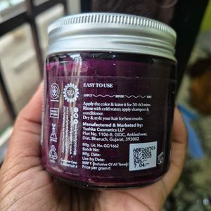 Paradyes Bekaraar Burgundy Hair Color