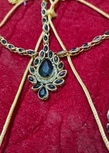 Wine Colour Kundan Jwellery Set