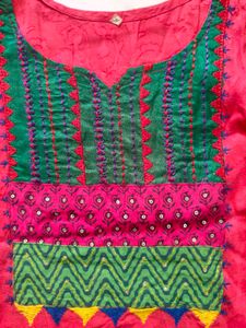 Vibrant red Embroidered Kurta