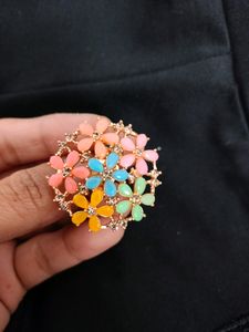 Totally New Beautiful Stone And Pearl Studded Ring