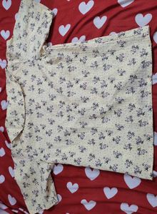 Cute Floral Puff Sleeve Top