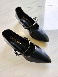 Chic Black Block Heel Mary Janes