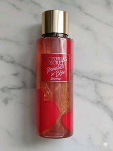 Victoria's Secret Bombshells in Bloom Shimmer Mist