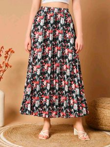 🌷👉🏻Floral Skirt