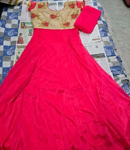 Heavy work and Elegant Pink &amp; Gold Anarkali set