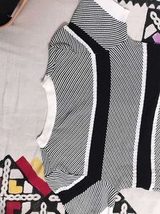 Striped Knit Top🌝🌝