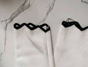 White Scalloped Trim Knit sweater