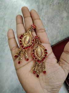 16.Stunning Red and Gold Bridal Jewellery Set