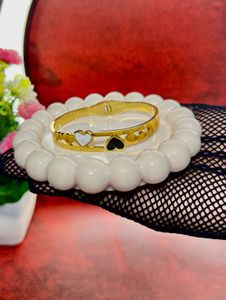 Anti-tarnish Heart Bracelet