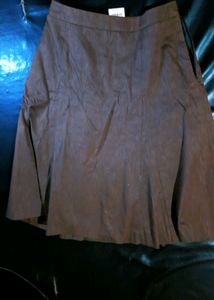 skirt ..brown color midi skirt cute korean skirt fron korean brand size small