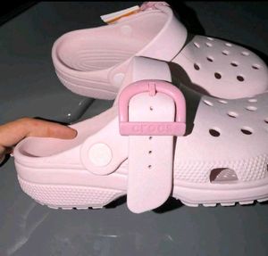 📍SALE📍Classic Buckle Crocs🎀