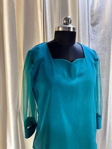 Green mesh formal tops